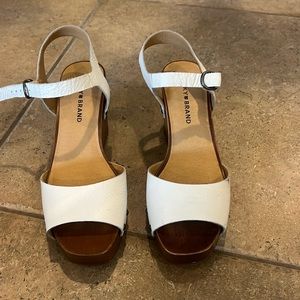Lucky brand women’s Zashti wedge sandals Angora white size 6.5 $20